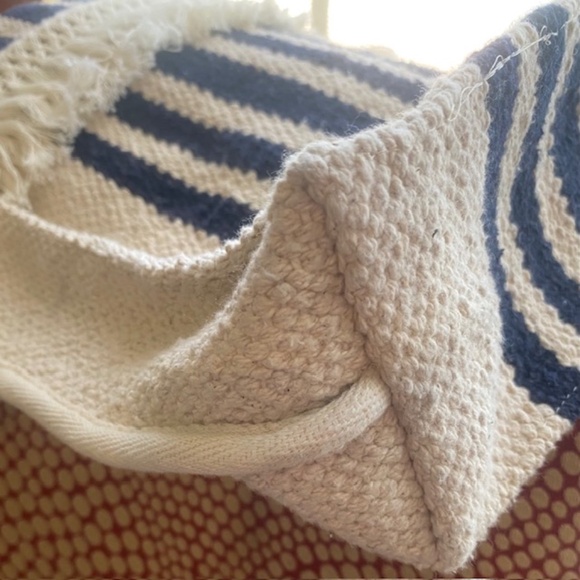 Adorable Tote bag w/Pom Pom Detail Keychain & Fringe - Navy/Cream/Golden Yellow - Picture 7 of 7